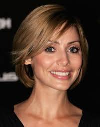 celebrities with short hair - via Daymix