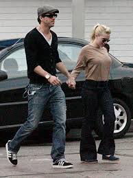 Image Scarlett Johansson And <b>Ryan Reynolds</b> <b>...</b> Picture
