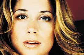 Image <b>Lara Fabian</b> has pipes that Picture
