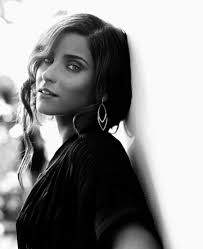 Image <b>Nelly Furtado's</b> pictures Picture