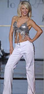 Julianne Hough might