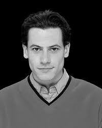 Image <b>Ioan Gruffudd</b> is Kevin Picture