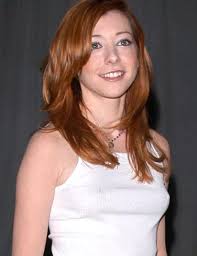 Alyson Hannigan Picture 3