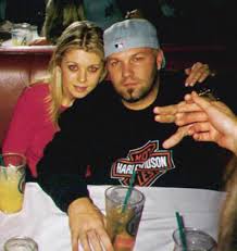 Image Tara Reid with <b>Limp Bizkit</b> Picture