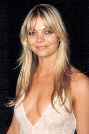 Image <b>...</b> her sister and also has lots of <b>...</b> Picture