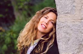 Sophie B. Hawkins