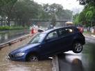 channelnewsasia.com - Photos Gallery - Flash Floods in Singapore