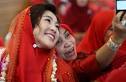 Muslim women in Thai South welcome Yingluck"