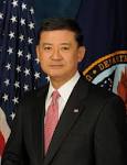 File:Eric Shinseki official Veterans Affairs portrait.jpg ...