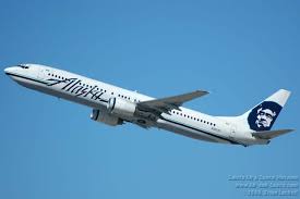 Alaska Airlines Boeing 737 990