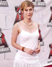 Image More about: Lizzy Caplan Picture
