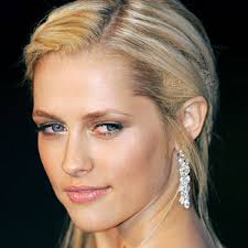 Image Teresa Palmer a Wonder Woman Picture