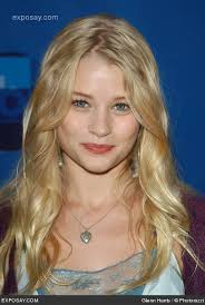 Emilie de Ravin Picture 3