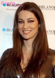 Manuela Arcuri Picture 4
