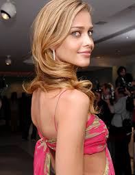 Ana Beatriz Barros Picture 0
