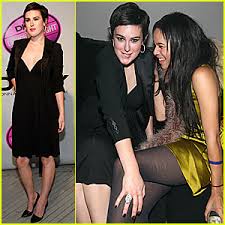 Rumer x26amp Zoe Love Leg Grabbing