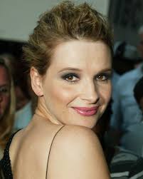 Juliette Binoche Picture 0