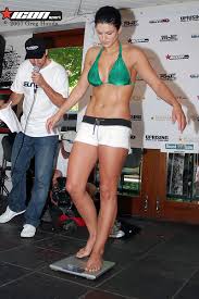 Gina Carano weighs 191 pounds right 