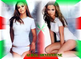 Alicia Silverstone Picture 2