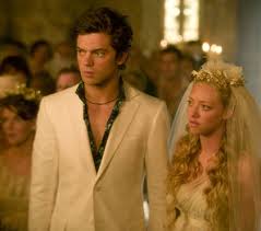 Image Dominic Cooper and <b>Amanda Seyfried</b> <b>...</b> Picture