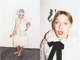 Image <b>...</b> princess in town: <b>Dakota Fanning</b> <b>...</b> Picture