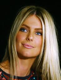 Image <b>Jennifer Hawkins</b> Showcases Picture