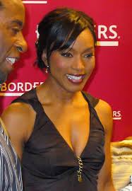 Image File:<b>Angela Bassett</b> 2 by David Picture