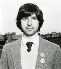 Demetri Martins press photo.