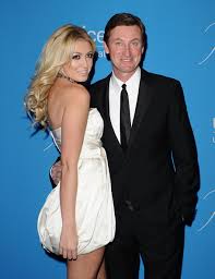 Image Paulina Gretzky Picture