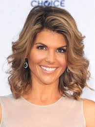 Image <b>Lori Loughlin</b> hairstyle Picture