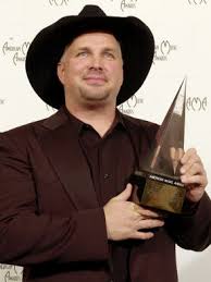 Image Country singer <b>Garth Brooks</b> Picture
