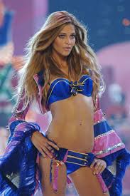 Image HQ <b>Ana Beatriz Barros</b> Picture