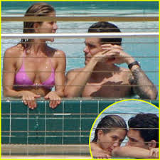 Aniston, 39, and Mayer