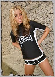 Tapout Rash Guard - Black