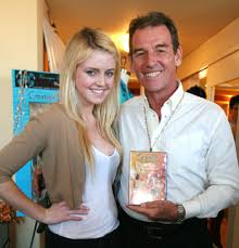 Lorraine Nicholson Image gg07 <b>Lorraine< b><b>Nicholson< b>.jpg Picture 3