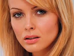 Izabella Scorupco - Tapeta na