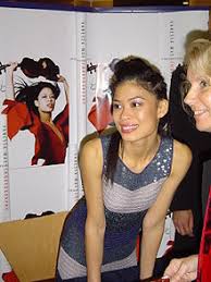 Image <b>Vanessa</b> <b>Mae</b> at the Royal Picture