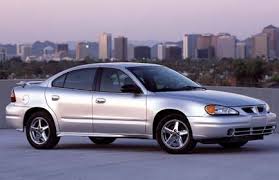 2005_pontiac_grandam_ext_1