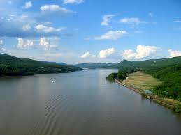 Photograph of the Hudson River