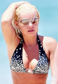 Image <b>Elisha Cuthbert</b> Sunglasses Picture