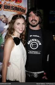 <b>dave</b>-<b>grohl</b>-tenacious-d-in-the-pick- ...