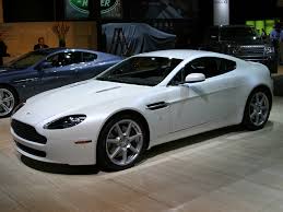 Aston Martin. Vantage