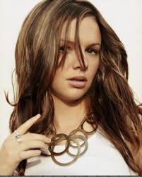 Amber Tamblyn Image Live it up with wispy hair bangs Picture 3