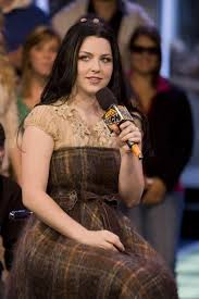 <b>Amy</b>-<b>Lee</b>-mm02.jpg