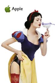 Shalom Harlow Picture 1