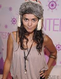 Alice Braga Picture 1