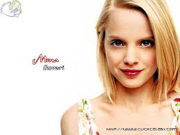 Mena Suvari Picture 4