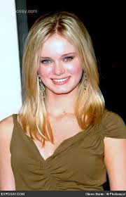Sara Paxton Picture 2