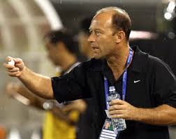 نقره لتكبير أو تصغير الصورة ونقرتين لعرض الصورة في صفحة مستقلة بحجمها الطبيعي