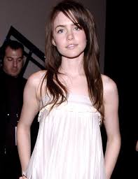 Nicole Linkletter Picture 1